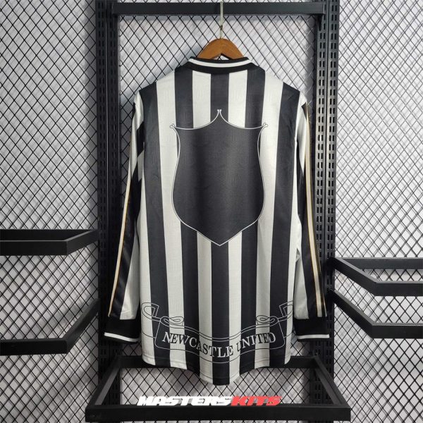 MAILLOT RETRO VINTAGE NEWCASTLE HOME 1997-99 MANCHES LONGUES (3)